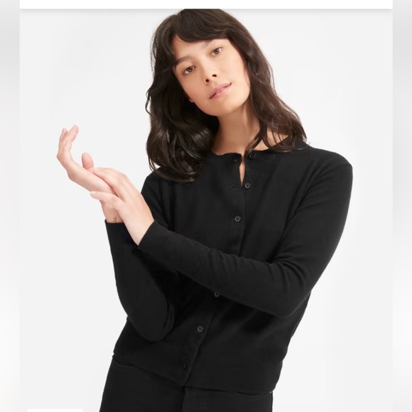 Everlane Sweaters - Everlane Cashmere Crew Cardigan